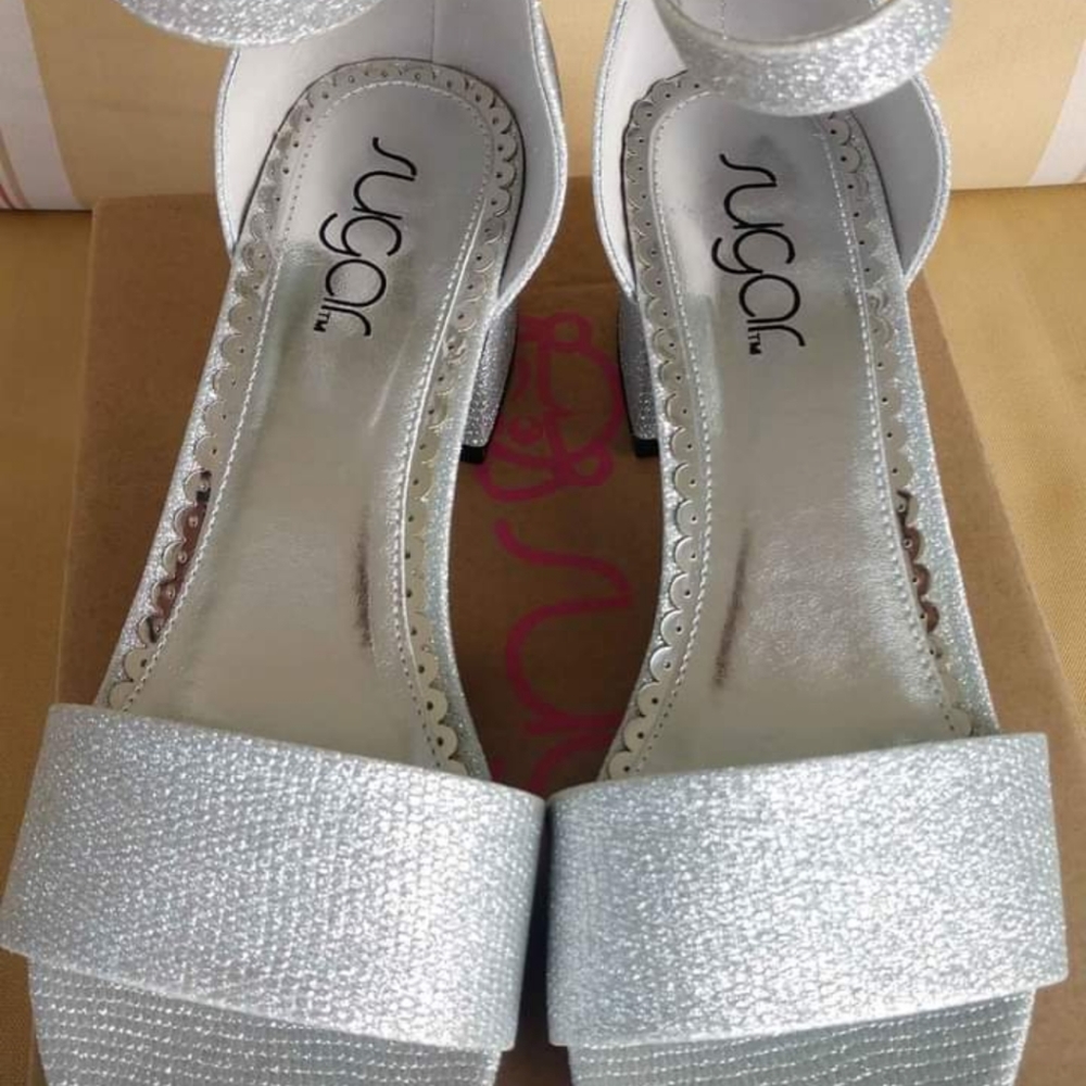 Noelle low heel